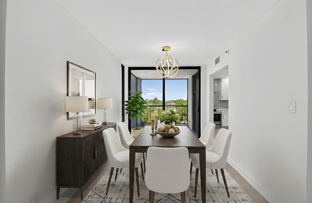 7738 Lakeside Boulevard 352, Boca Raton, FL 33434