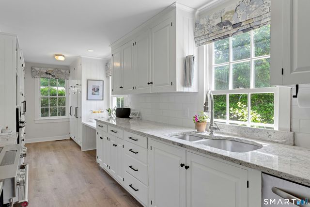 18 Forest Lane, Wilton, CT 06897
