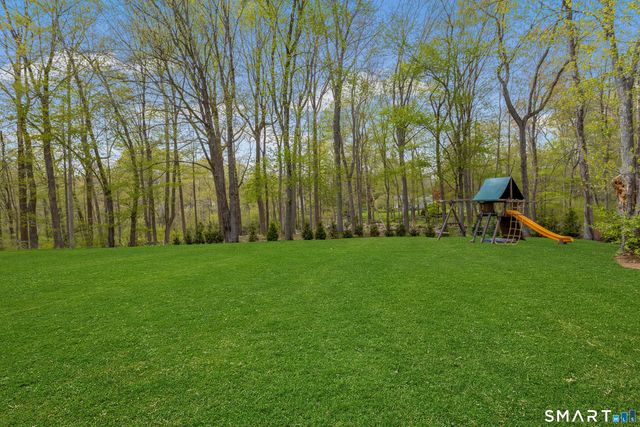 18 Forest Lane, Wilton, CT 06897