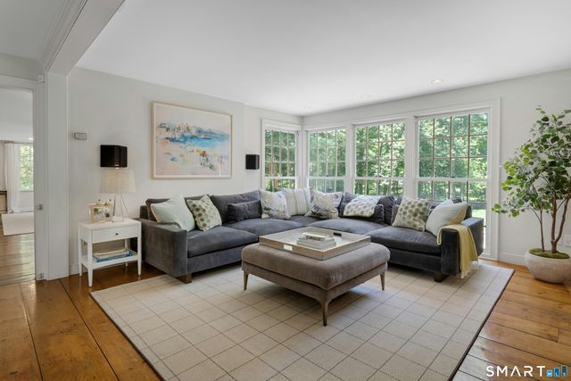 18 Forest Lane, Wilton, CT 06897