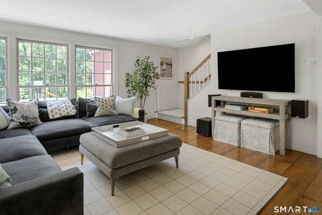 18 Forest Lane, Wilton, CT 06897