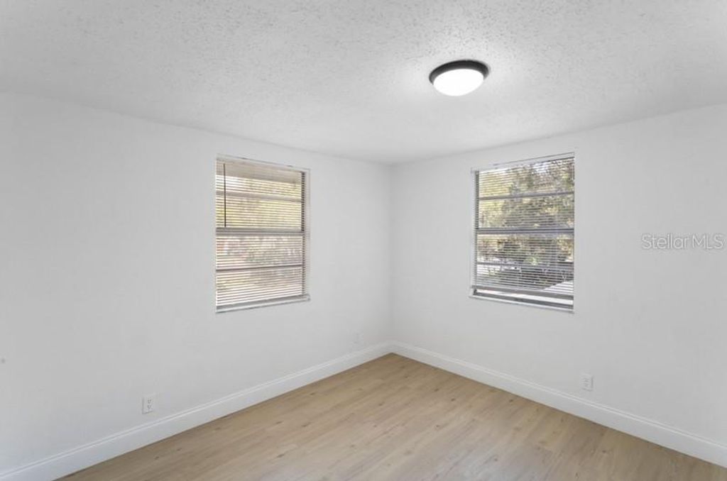 Image 12 of property listing at 12703 N 15TH STREET, Tampa, FL 33612