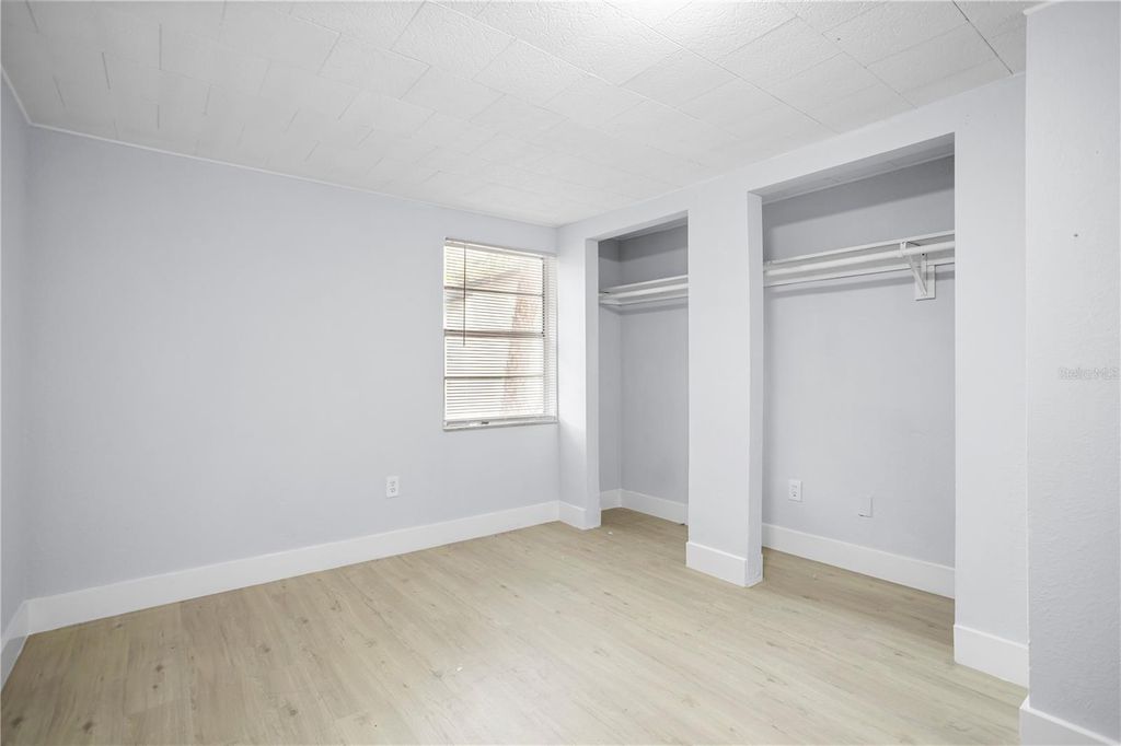 Image 5 of property listing at 12703 N 15TH STREET, Tampa, FL 33612