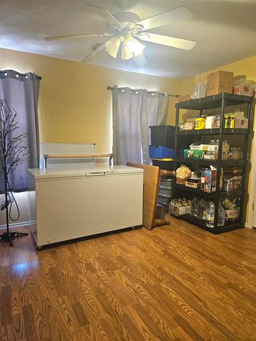 31 Lake Crest Dr, Lawton, OK 73507