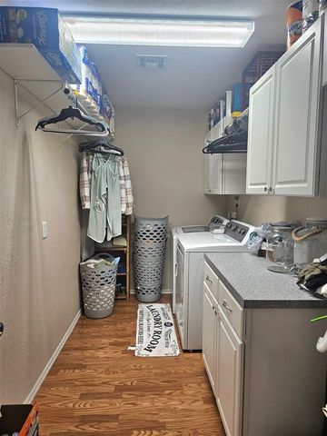 31 Lake Crest Dr, Lawton, OK 73507