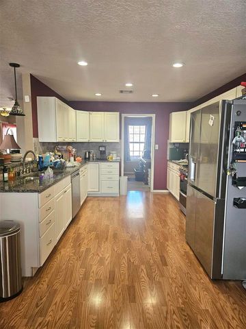 31 Lake Crest Dr, Lawton, OK 73507