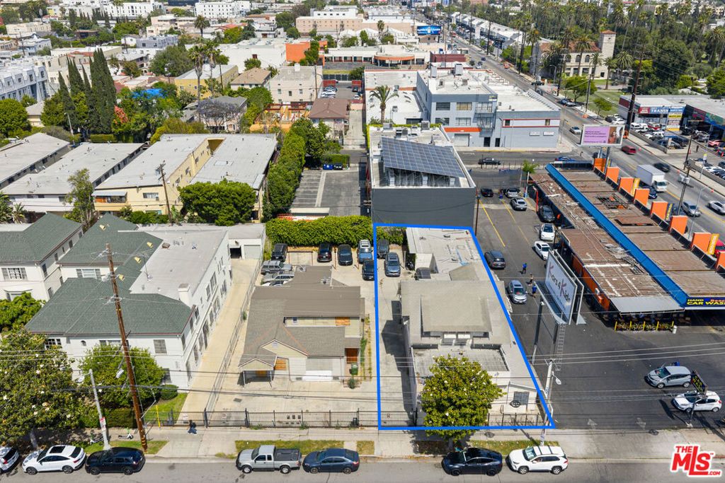 1110 N Gower Street, Los Angeles, CA 90038