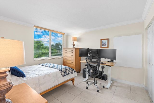 9470 Live Oak Place 409, Davie, FL 33324