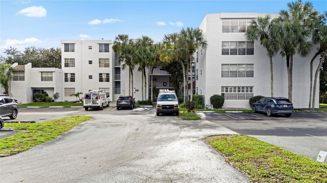 9470 Live Oak Place 409, Davie, FL 33324