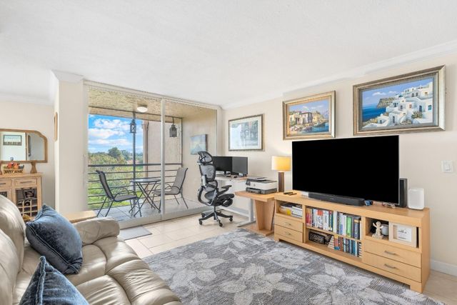 9470 Live Oak Place 409, Davie, FL 33324