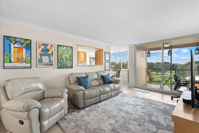 9470 Live Oak Place 409, Davie, FL 33324