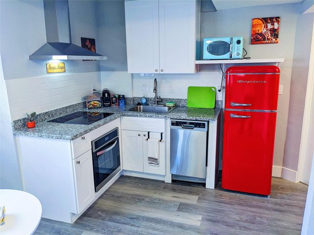 4310 Elsbury Street, Houston, TX 77006