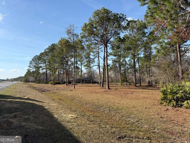 5686 Golden Isle W, Baxley, GA 31513