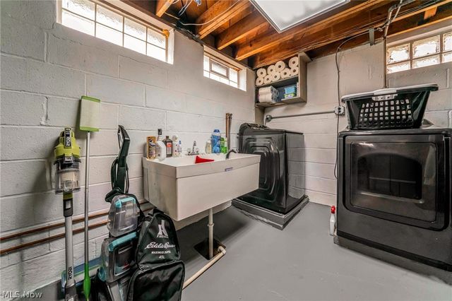 22589 Macbeth Avenue, Fairview Park, OH 44126