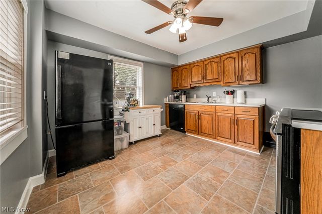 22589 Macbeth Avenue, Fairview Park, OH 44126