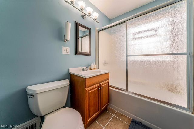 22589 Macbeth Avenue, Fairview Park, OH 44126