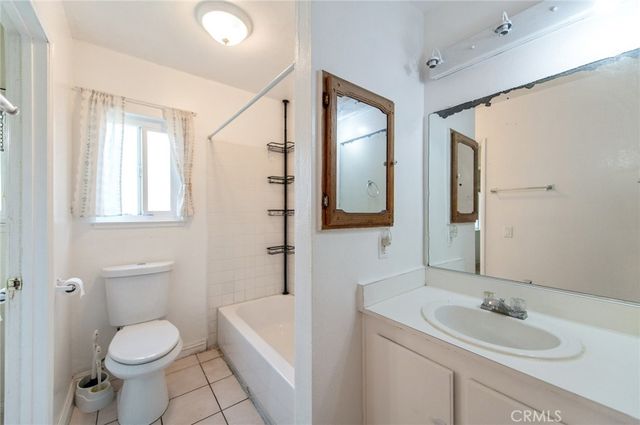 3917 Yellowstone, Chino, CA 91710