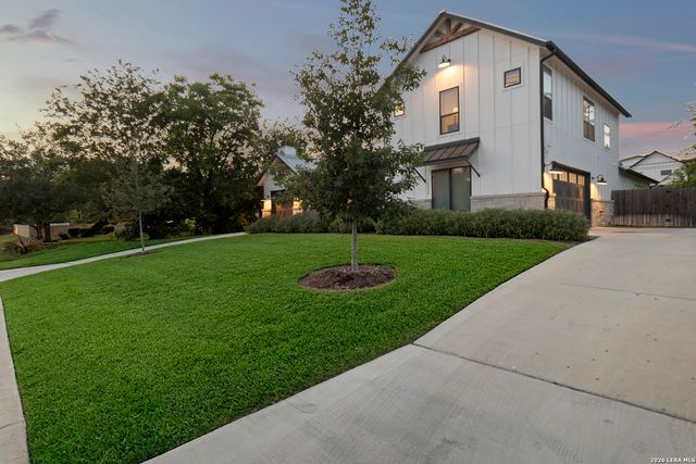 1025 GARRATY RD, Terrell Hills, TX 78209