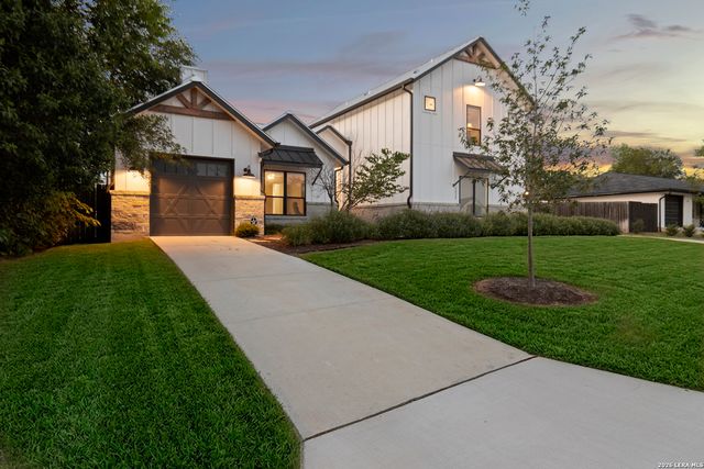 1025 GARRATY RD, Terrell Hills, TX 78209