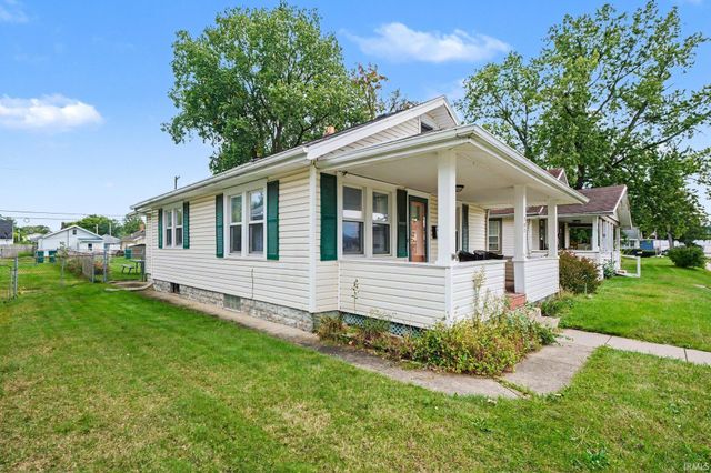 202 Strathmoor Avenue, Mishawaka, IN 46544
