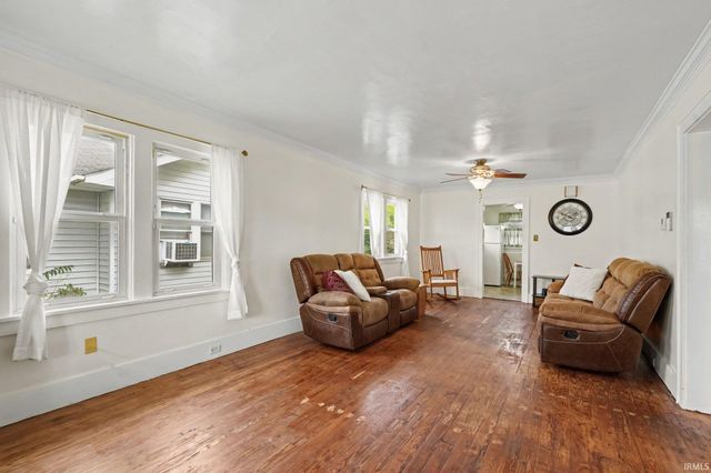 202 Strathmoor Avenue, Mishawaka, IN 46544