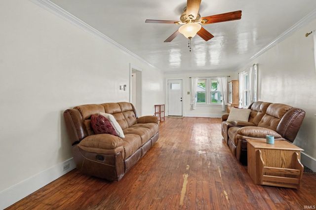 202 Strathmoor Avenue, Mishawaka, IN 46544