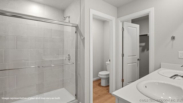 8519 E El Paso Street, Broken Arrow, OK 74014