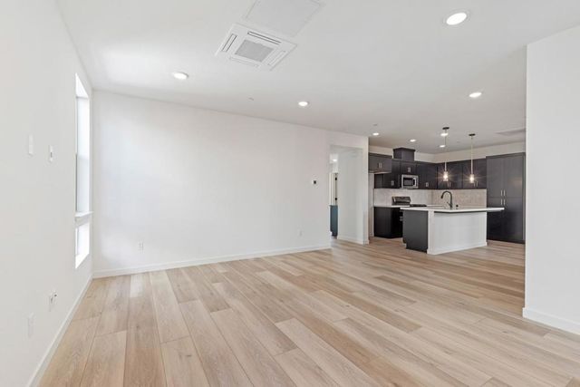 6710 Optimum Loop, San Jose, CA 95119