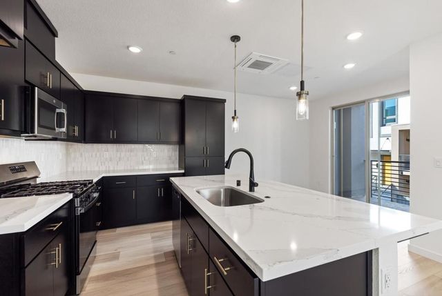 6710 Optimum Loop, San Jose, CA 95119