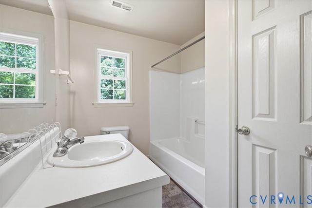 13801 Rockharvest Ct, Chester, VA 23836