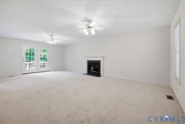 13801 Rockharvest Ct, Chester, VA 23836