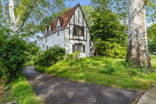 43 Pinecrest Parkway, Hastings-on-hudson, NY 10706