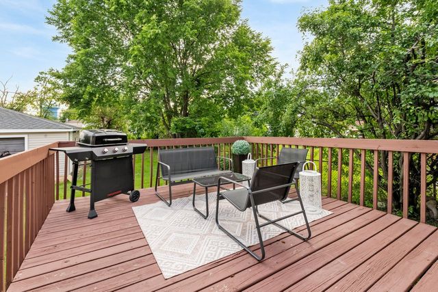 2324 S 22nd Avenue, Broadview, IL 60155