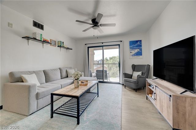 8000 Badura Avenue 2176, Las Vegas, NV 89113