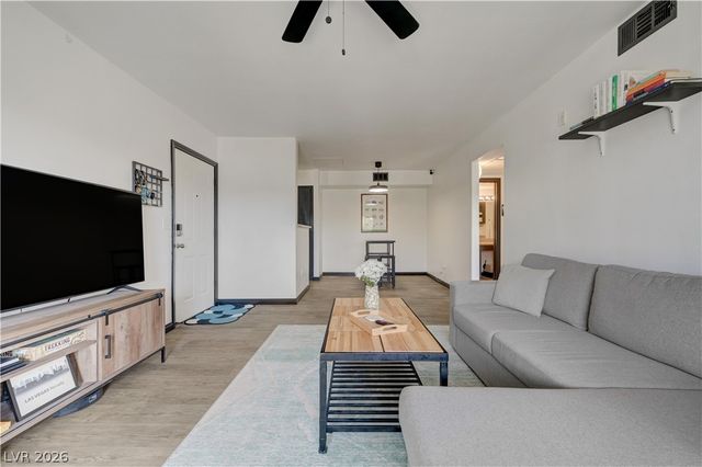 8000 Badura Avenue 2176, Las Vegas, NV 89113