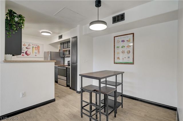 8000 Badura Avenue 2176, Las Vegas, NV 89113