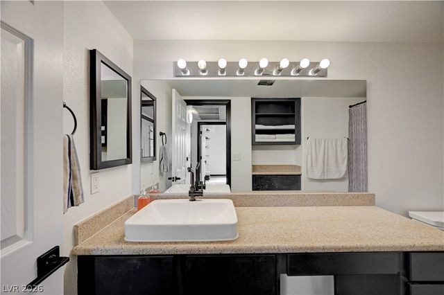 8000 Badura Avenue 2176, Las Vegas, NV 89113