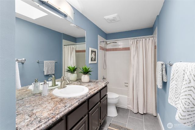 11220 NE Parkhill Place, Bainbridge Island, WA 98110