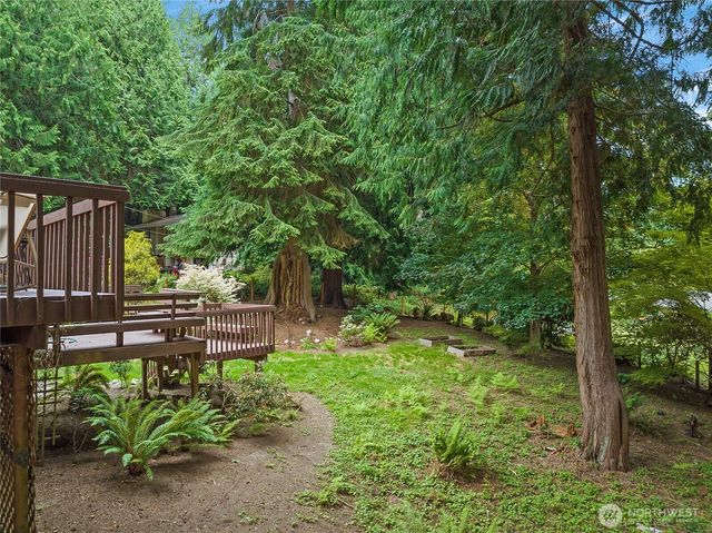 11220 NE Parkhill Place, Bainbridge Island, WA 98110