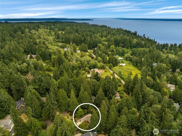 11220 NE Parkhill Place, Bainbridge Island, WA 98110