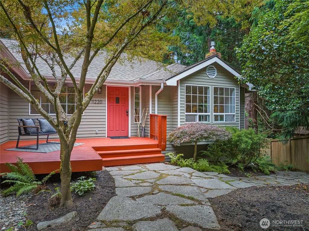 11220 NE Parkhill Place, Bainbridge Island, WA 98110