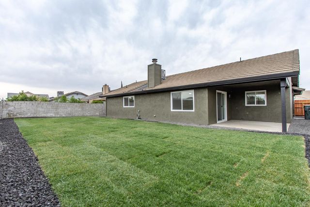 19733 Astoria Dr, Hilmar, CA 95324