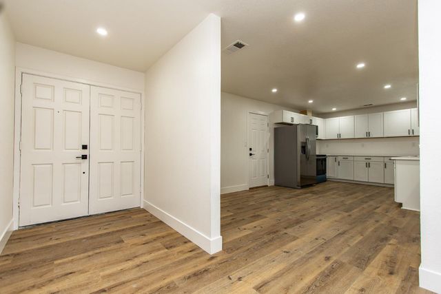 19733 Astoria Dr, Hilmar, CA 95324