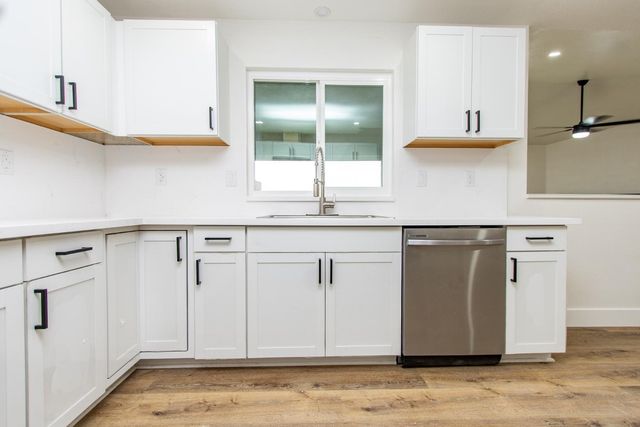 19733 Astoria Dr, Hilmar, CA 95324