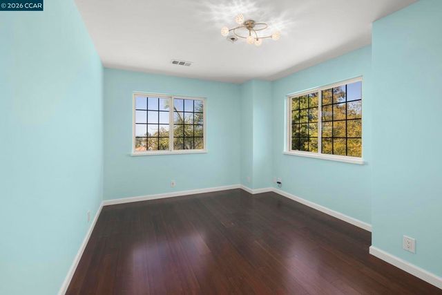 1941 Springridge Ct, Concord, CA 94521