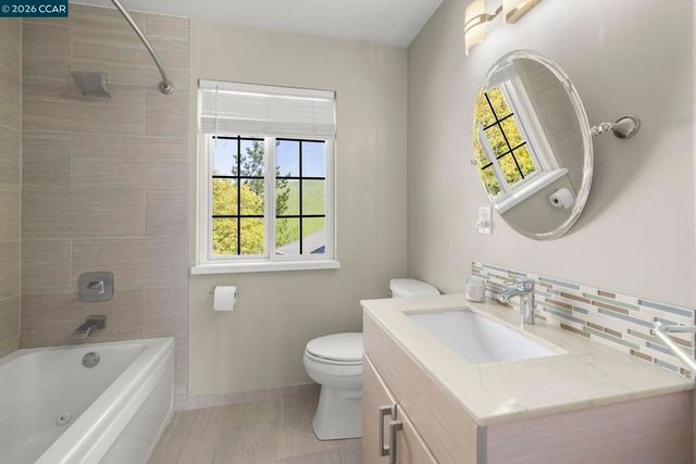 1941 Springridge Ct, Concord, CA 94521