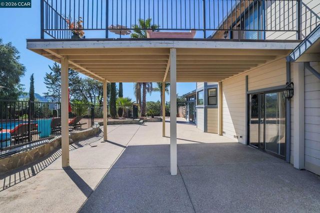 1941 Springridge Ct, Concord, CA 94521