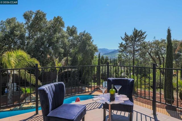 1941 Springridge Ct, Concord, CA 94521