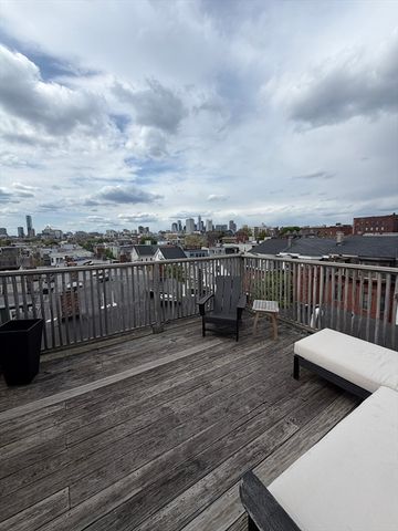 275 W 5th St 2, Boston, MA 02127