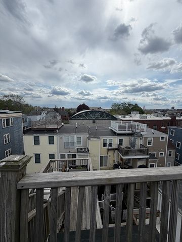 275 W 5th St 2, Boston, MA 02127
